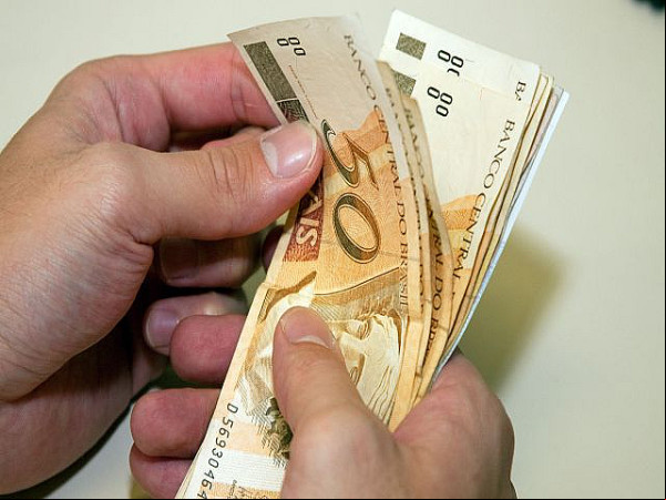 Primeira parcela do 13º salário será livre de descontos. Foto: Divulgação